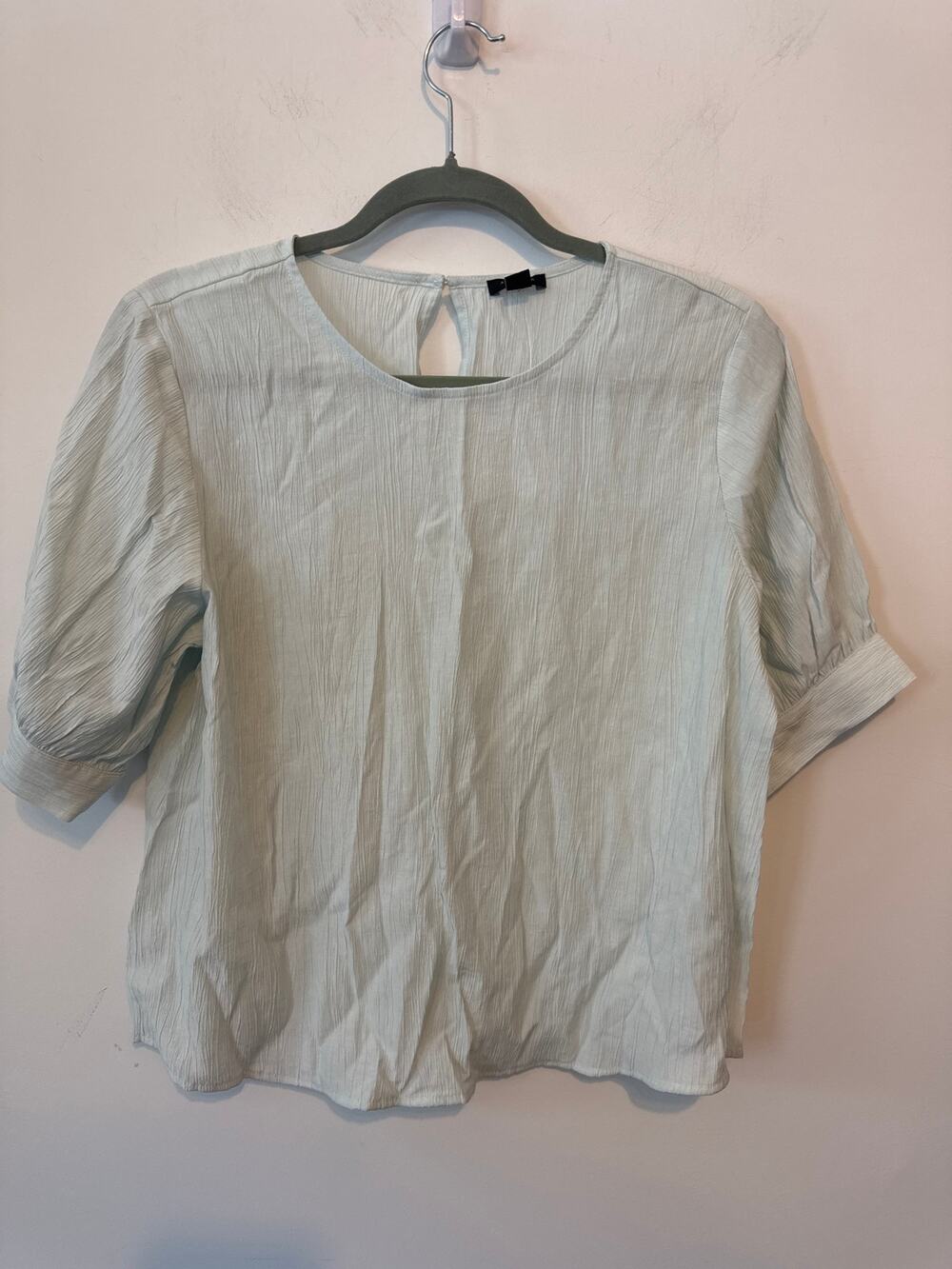 Ann Taylor Pale Seafoam Green Crewneck Cuff Tee Small Casual Top Blouse NEW